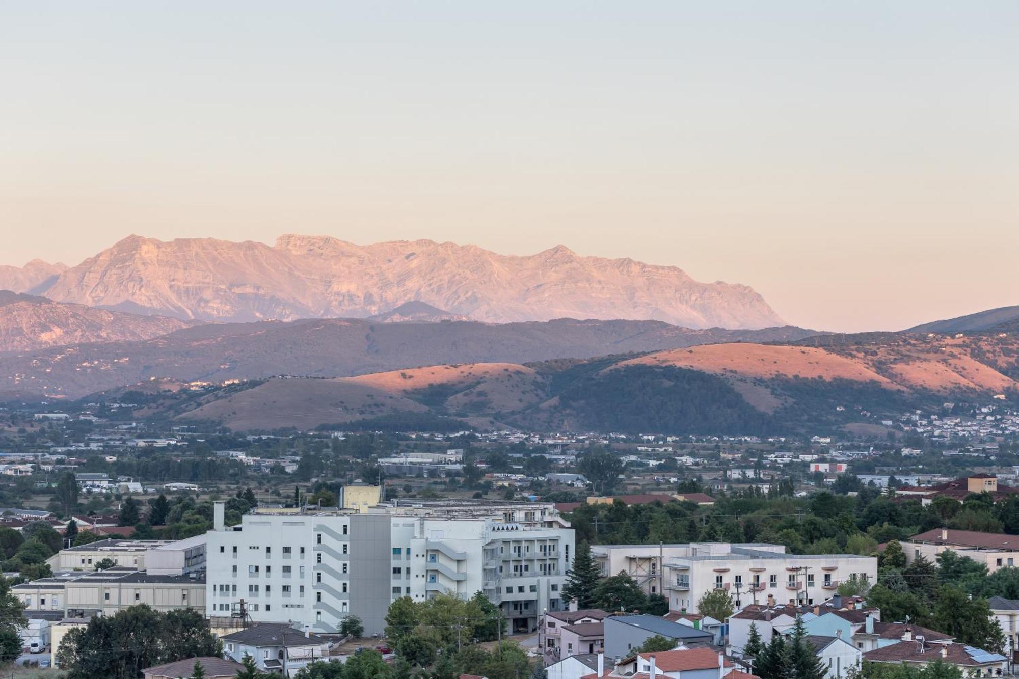 City Hill Luxury Apartments Ioannina Exterior foto